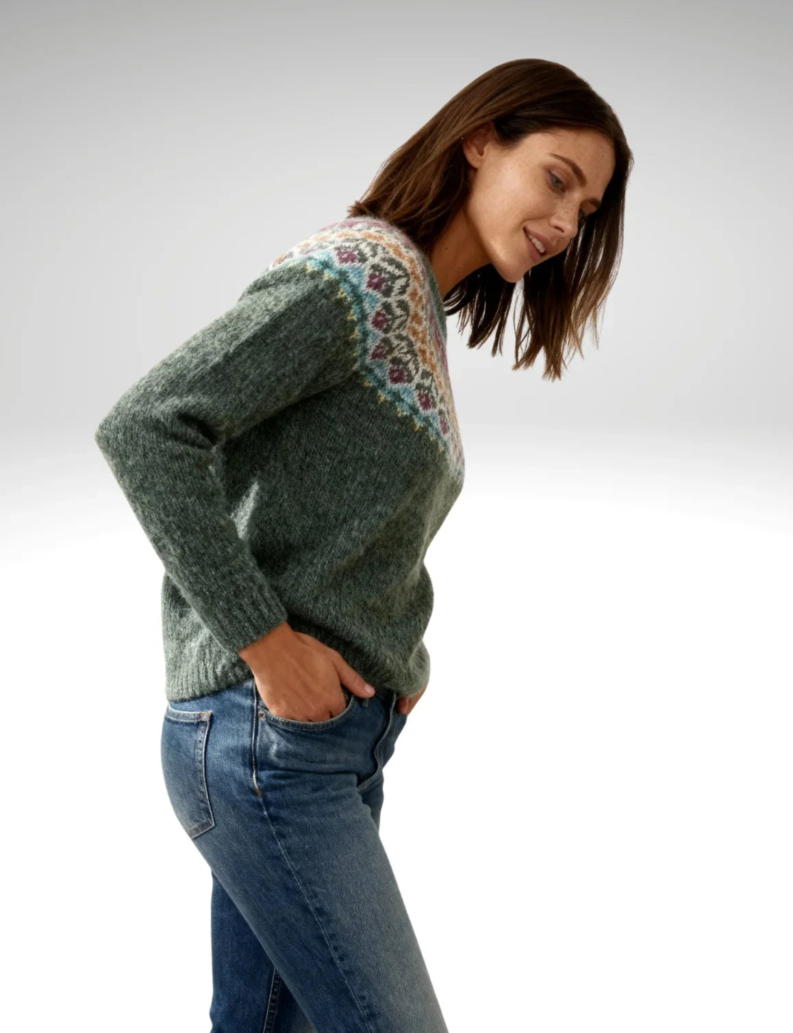 VEUGER MODEHOUS Yoke Pullover — Moosgrün Mehrfarbig
