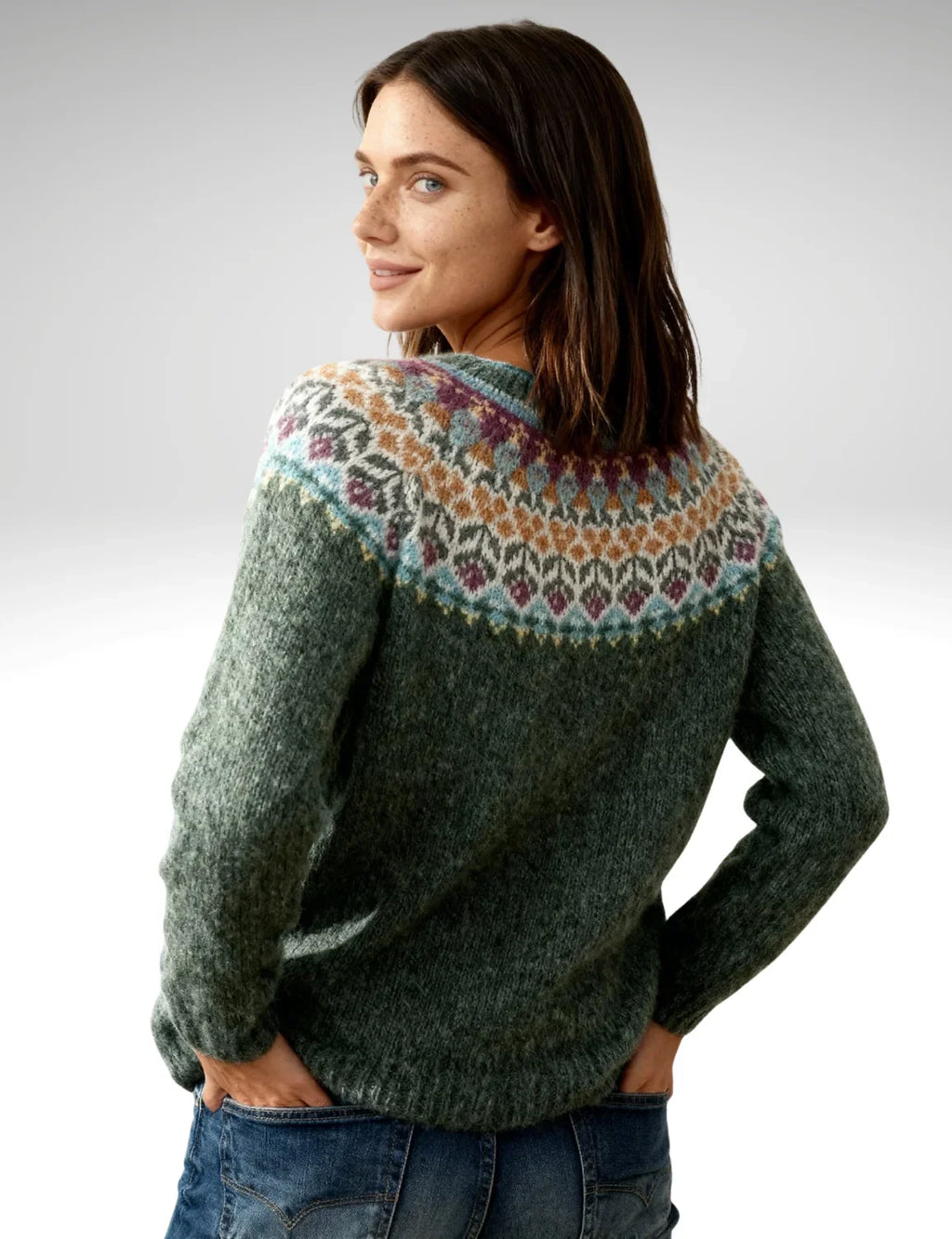VEUGER MODEHOUS Yoke Pullover — Moosgrün Mehrfarbig