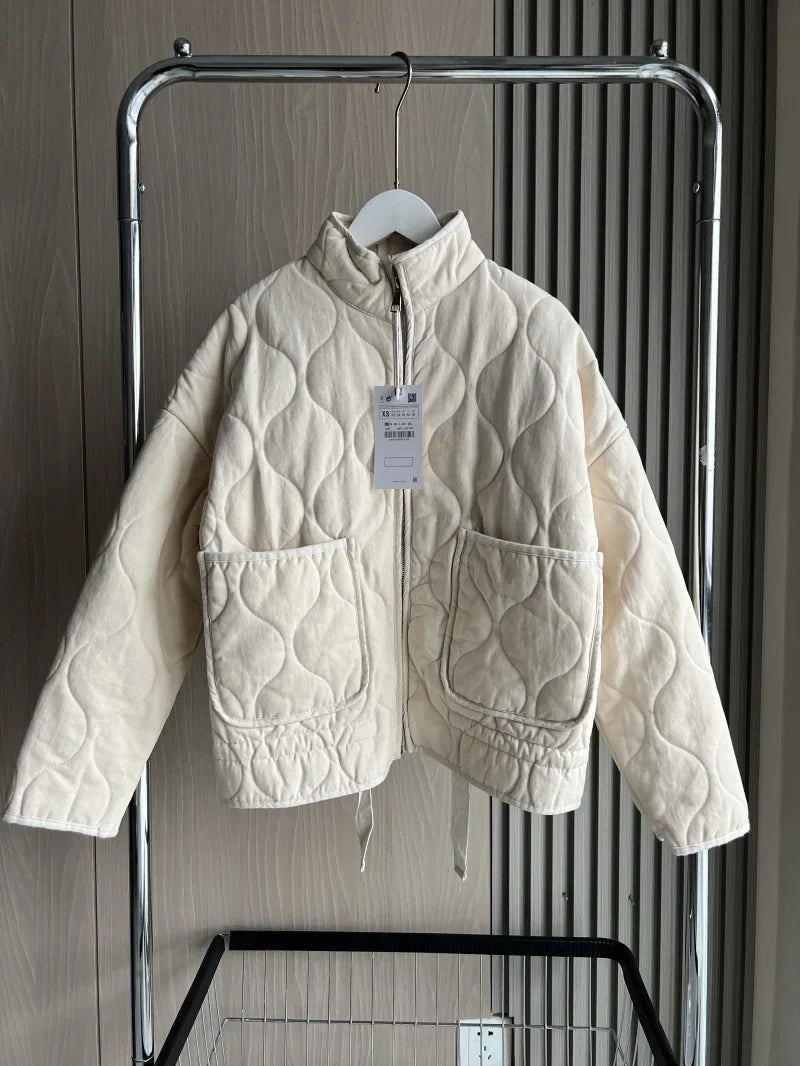 VEUGER MODEHOUS™ | Elegant. Warm. Bequem. Ihre neue Lieblingsjacke.