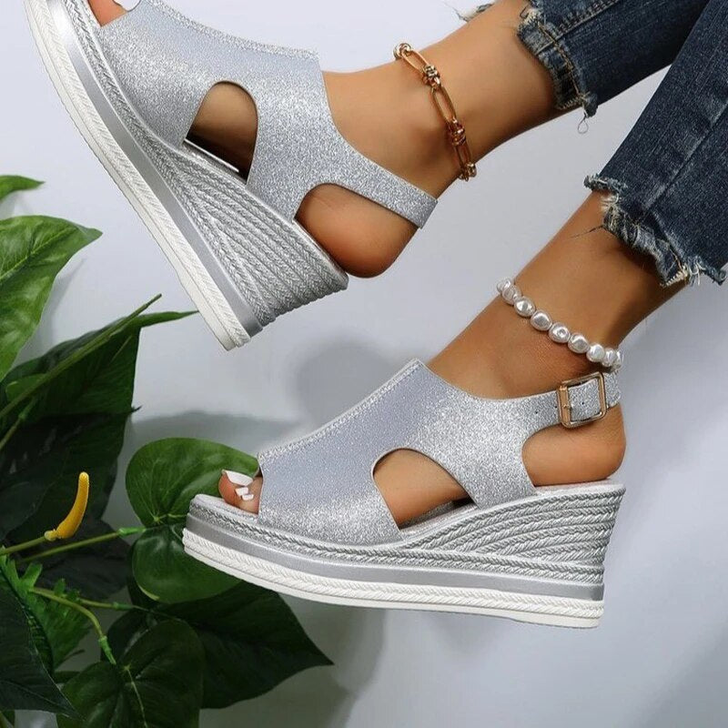 Ines | Bequeme Keilsandalen für entspannte Tage