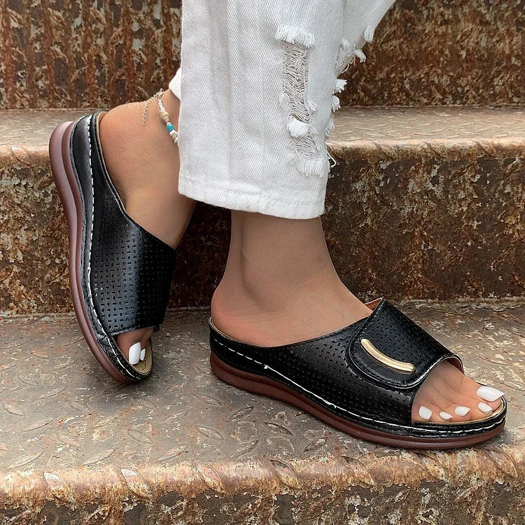 Joanna – Klassische Urban Sandalen