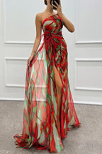 Vibrantes Drapiertes Kleid