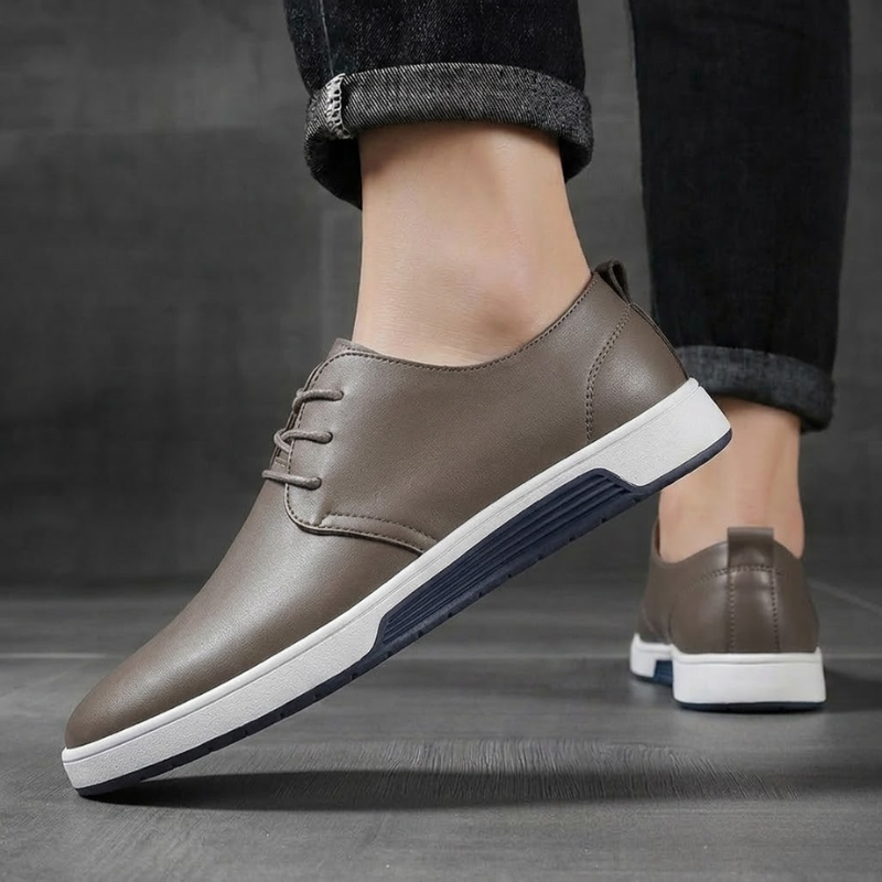 Claude Leder Sneakers