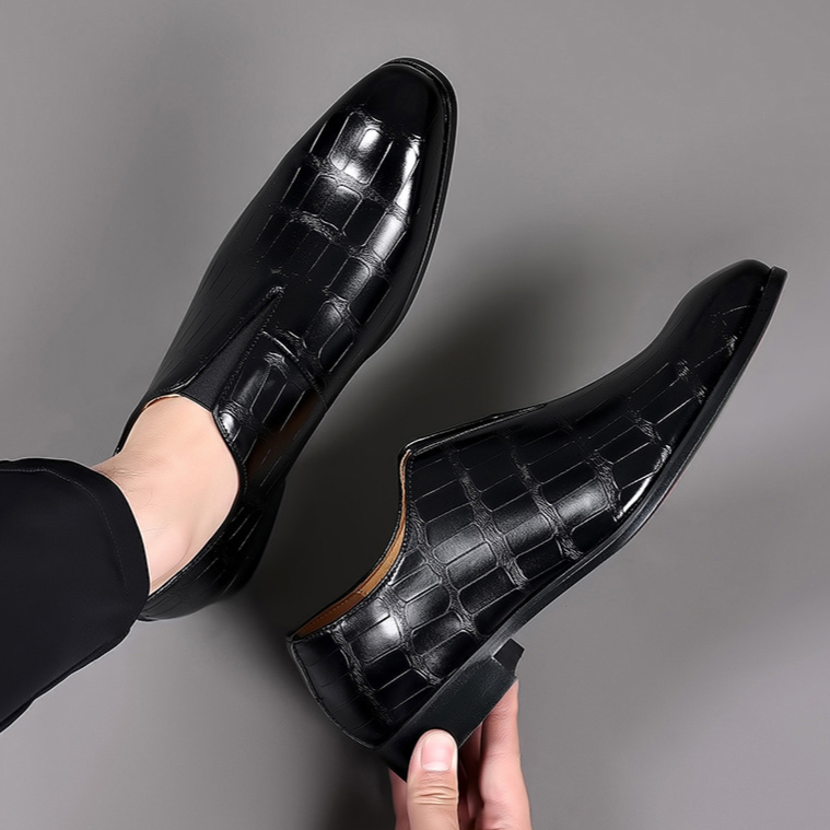 Valentino Echtes Leder Dressschuhe
