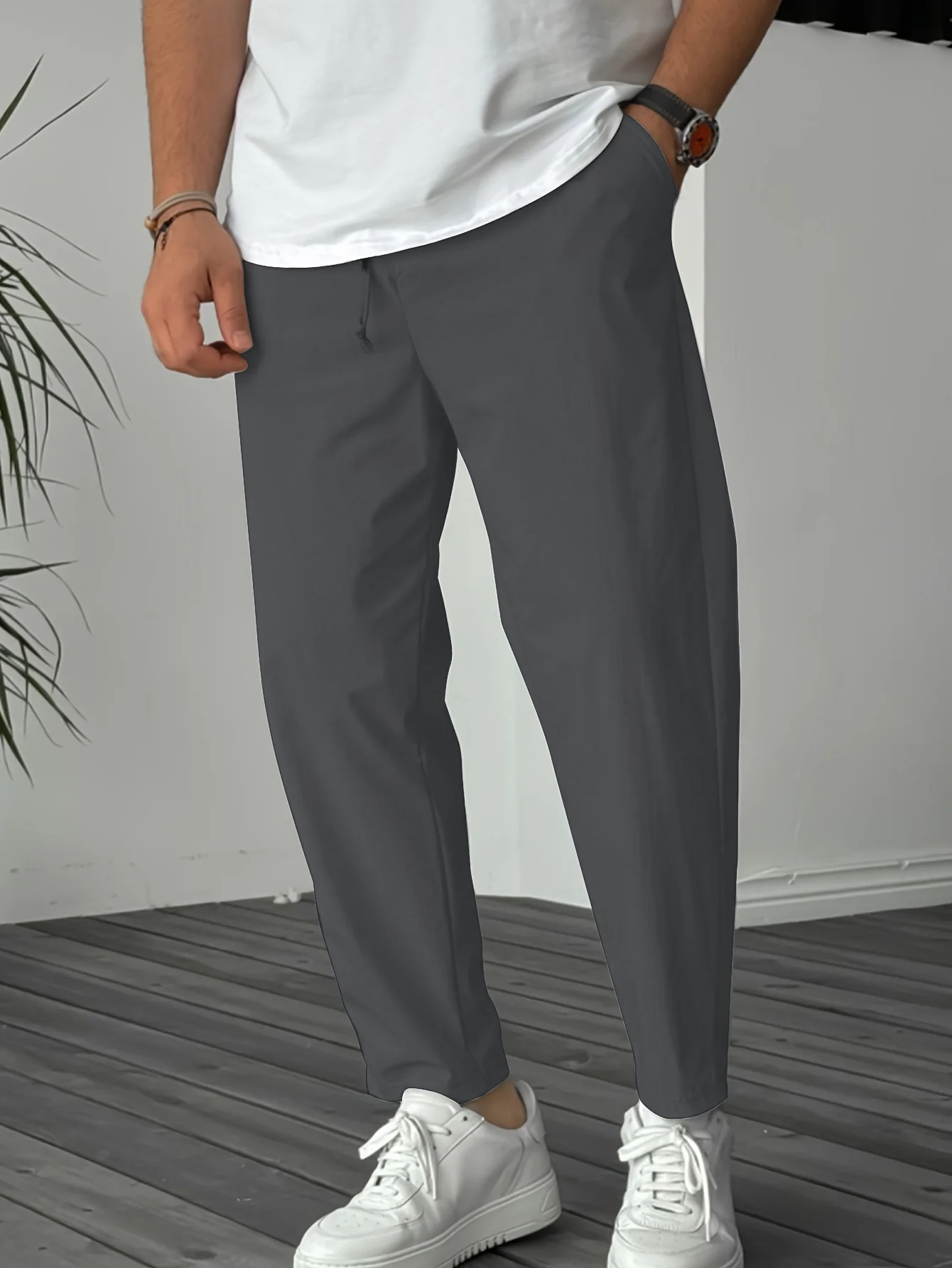 Oscar | Elegante Konisch Zulaufende Hose Mit Kordelzug