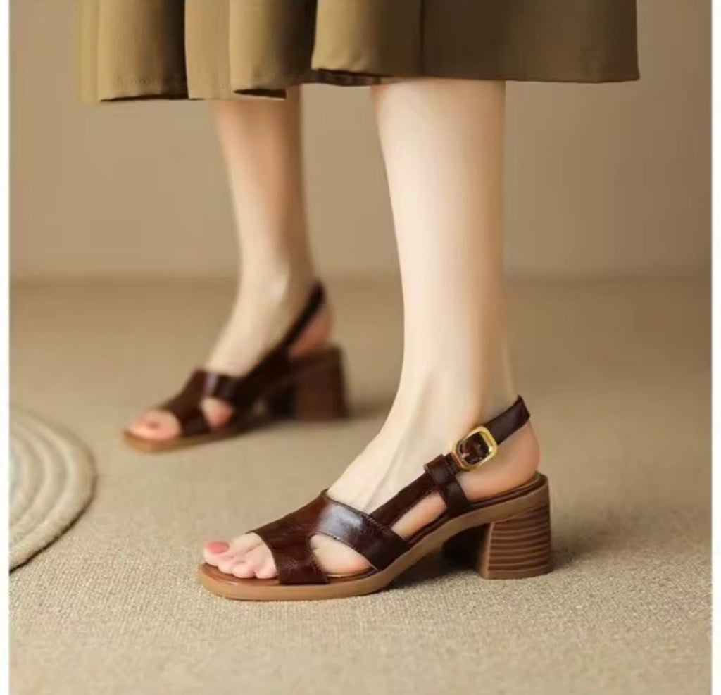 Tilda | Komfortable Orthopädische Sandalen