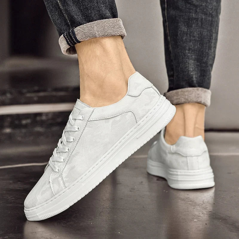 Cameron Leder Sneakers