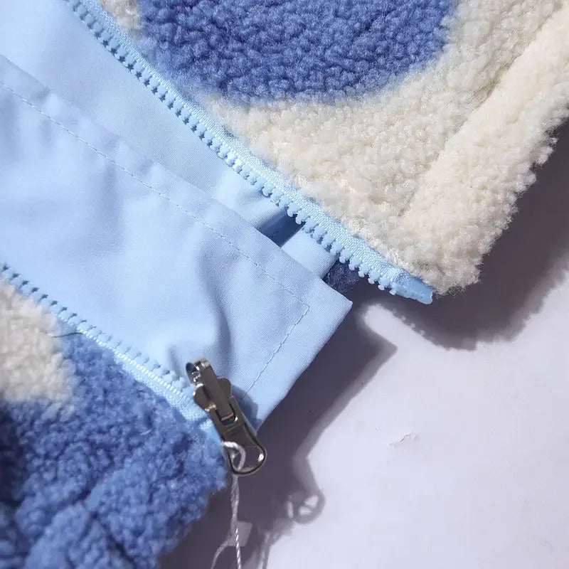 Katharina | Wendbare Weste mit feinem Herzmuster