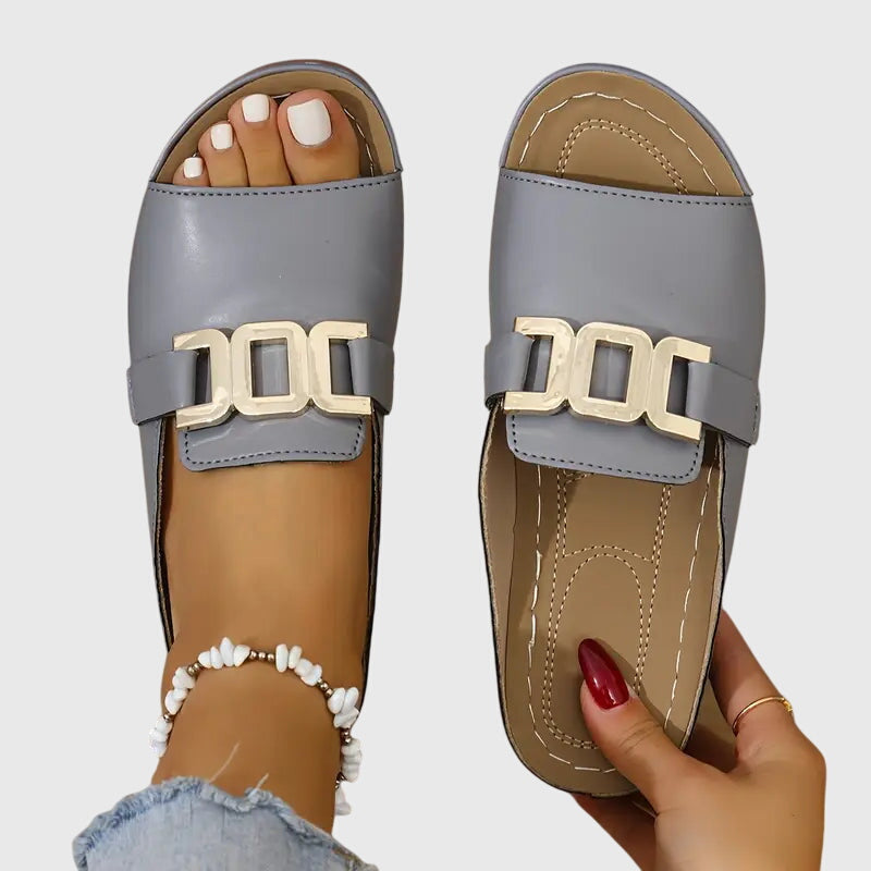 Romy | Komfortable Schnallensandalen