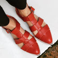 Geflochtene Sandalen mit Zehensteg