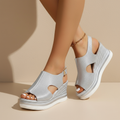 Maeve – Entspannte Keilsandalen