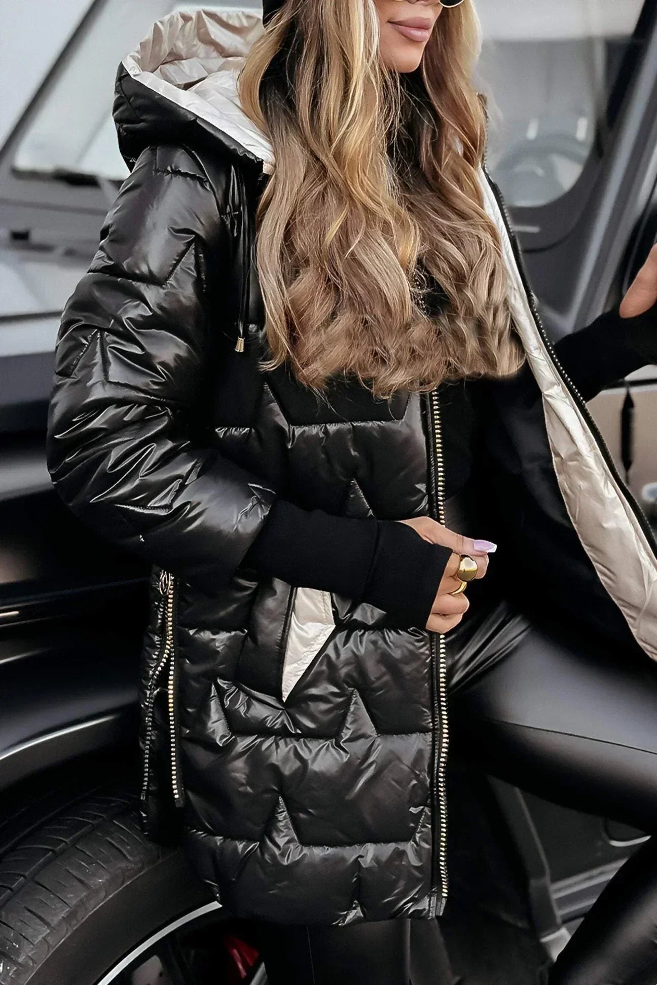 Lina | Lange, warme Steppjacke mit großzügiger Kapuze